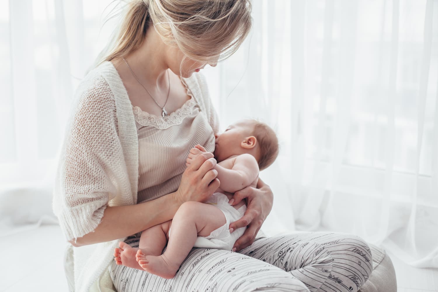 Comment prendre soin de ses seins pendant l&rsquo;allaitement ?